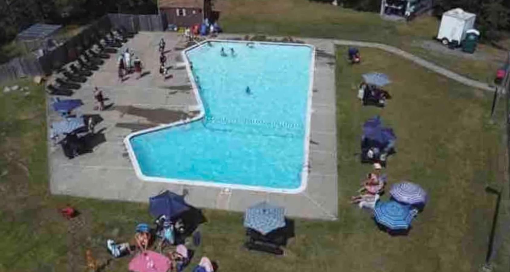 Holiday home Peaceful Pocono With Hot Tub, Gym, & Office *